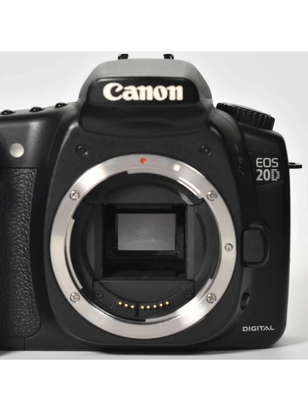 Canon EOS 20D Digital Camera DSLR 8.2MP 18-55mm IS II Lens 2GB CF Card Bundle